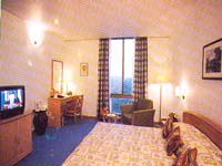 Crowne Plaza Surya (Room)